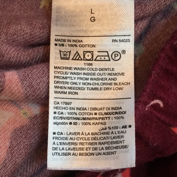 3/$20 Old Navy Santa Flannel Pajamas - Picture 7 of 10
